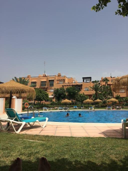 Bahia de Casares Superbe Appartement Avec Piscine A 800M De La Mer מראה חיצוני תמונה
